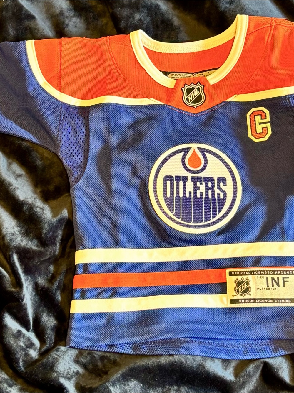 NHL Orange, Blue & White Hockey Jersey Collar Detail - Edmonton Oilers - INF